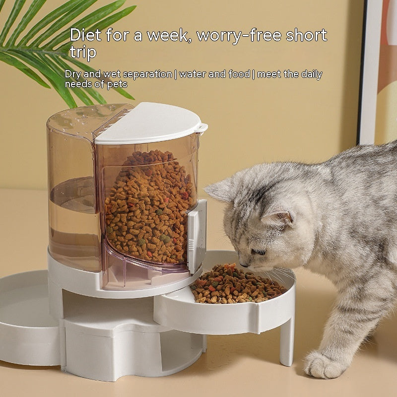 Distributeur automatique de nourriture pour animaux avec changement d'eau